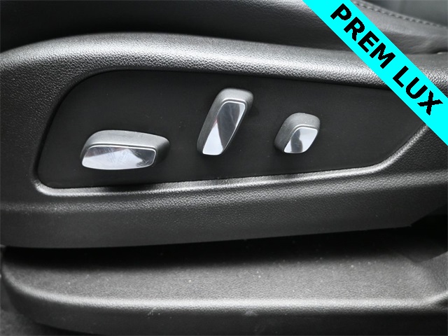 used 2018 Cadillac XT5 car, priced at $22,999