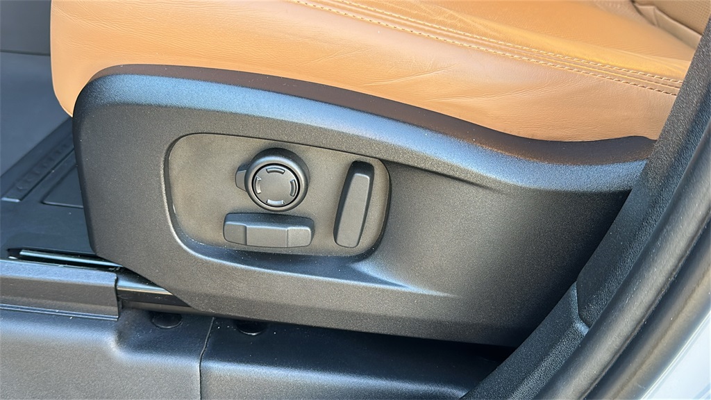 used 2023 Land Rover Defender 110 car, priced at $82,946