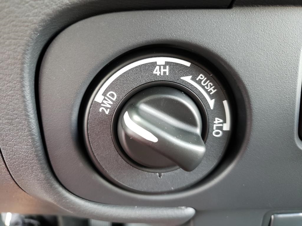 new 2025 Nissan Frontier car, priced at $39,698