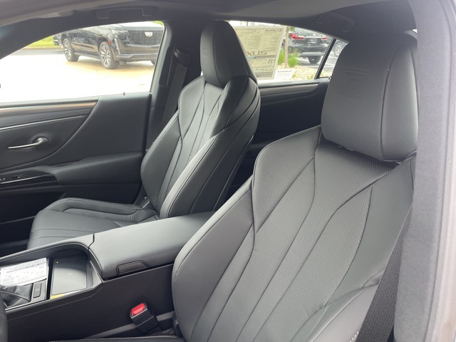 new 2025 Lexus ES car, priced at $54,314
