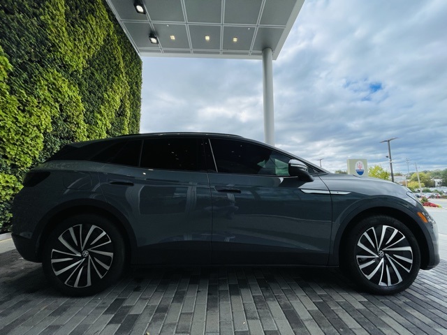 used 2024 Volkswagen ID.4 car, priced at $24,900