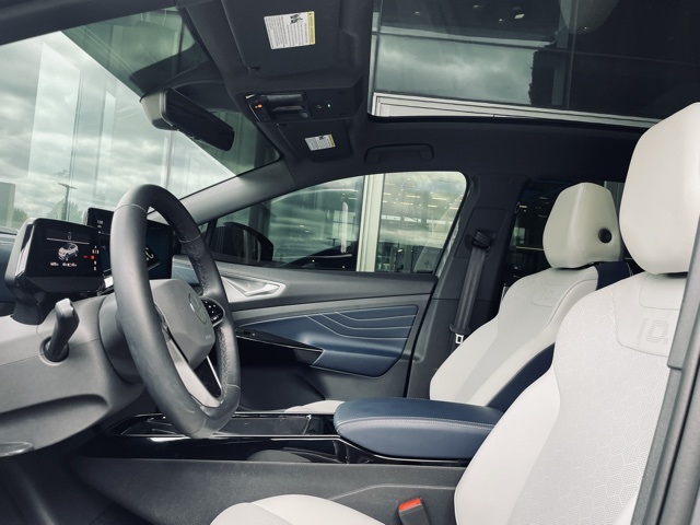used 2024 Volkswagen ID.4 car, priced at $24,900