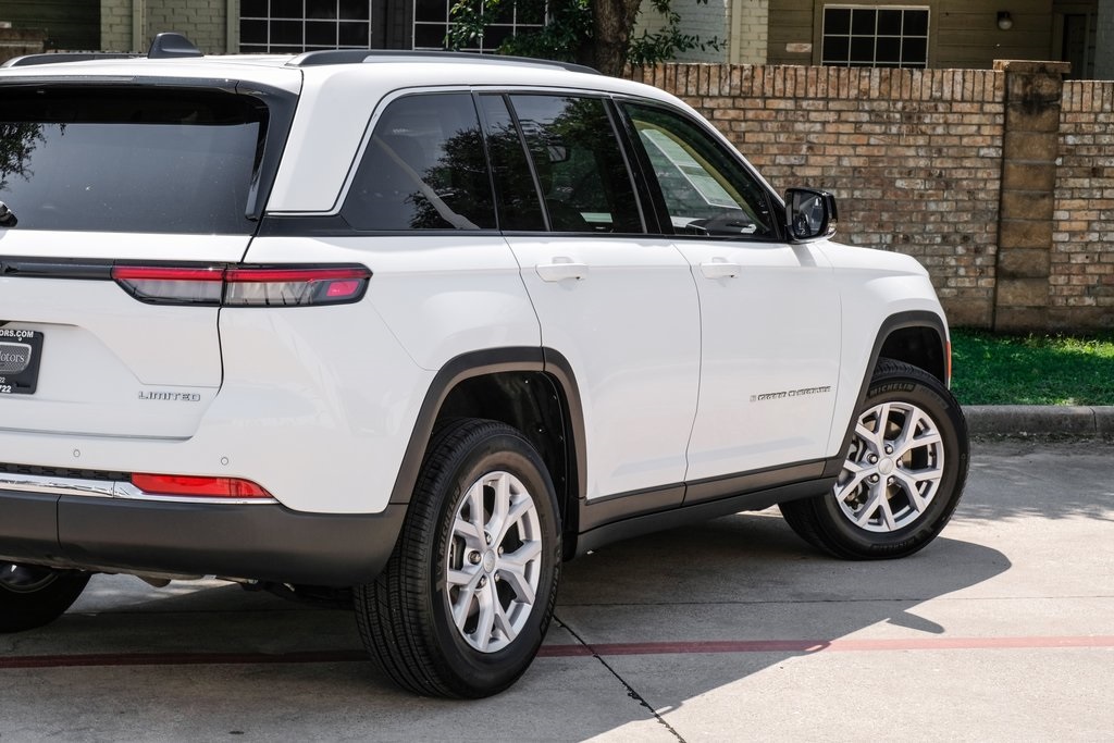 used 2022 Jeep Grand Cherokee car, priced at $31,690