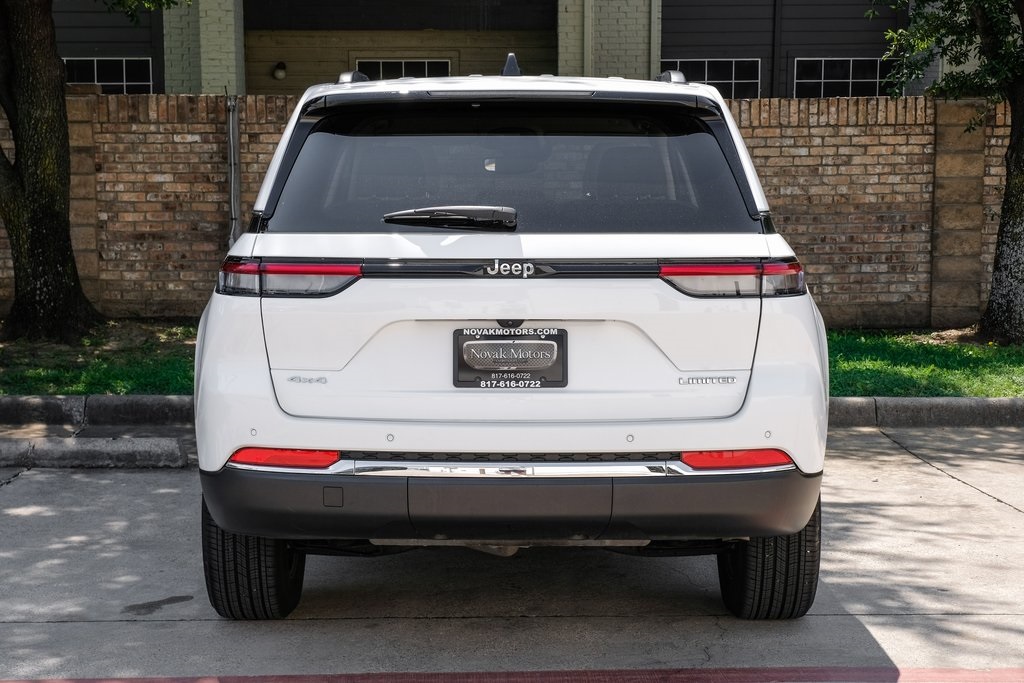 used 2022 Jeep Grand Cherokee car, priced at $31,690