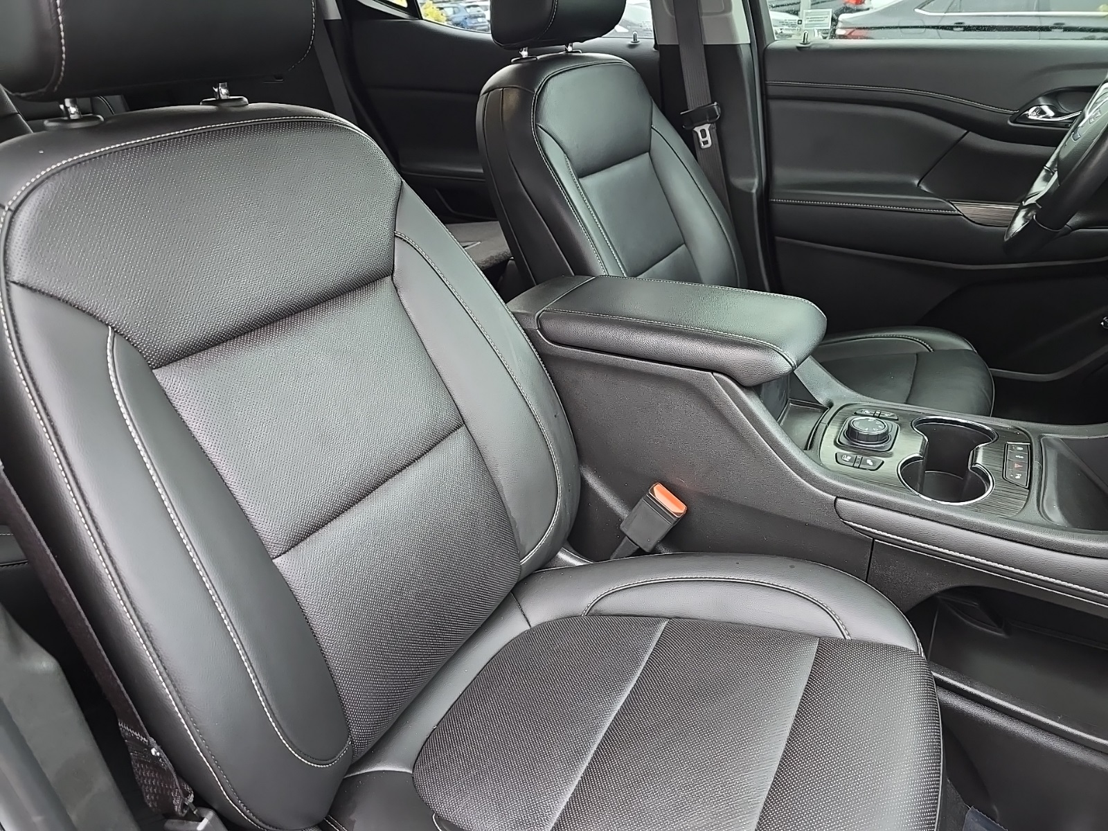 used 2021 GMC Acadia car, priced at $24,900