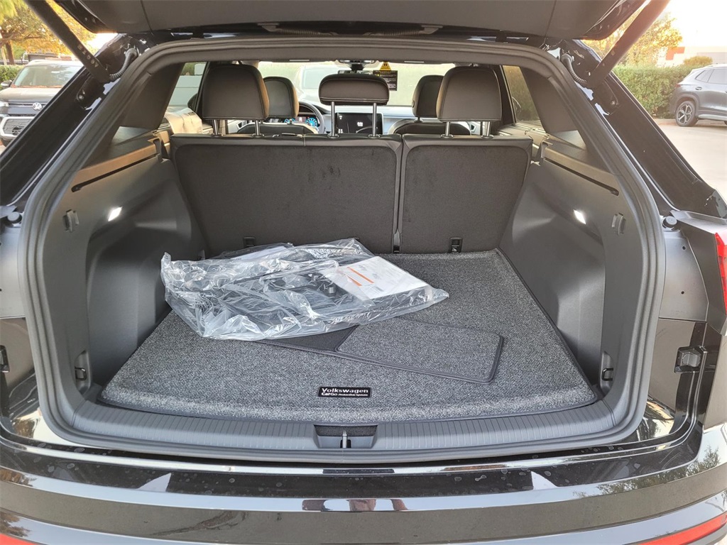 new 2026 Volkswagen Atlas Cross Sport car, priced at $42,765