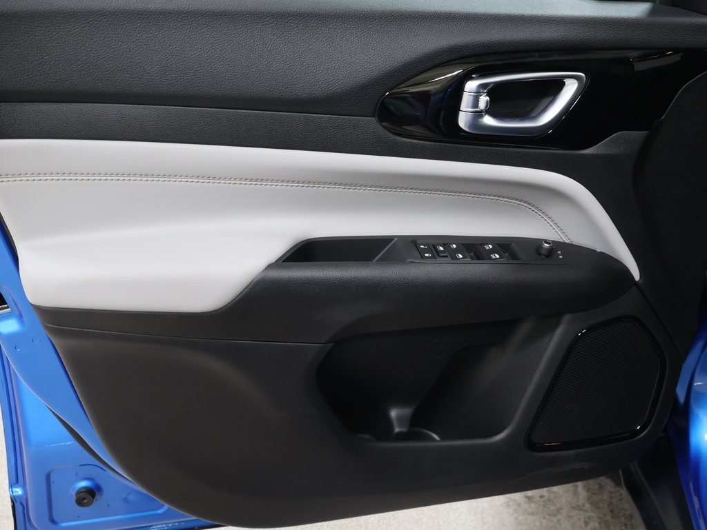 new 2025 Jeep Compass car, priced at $33,493