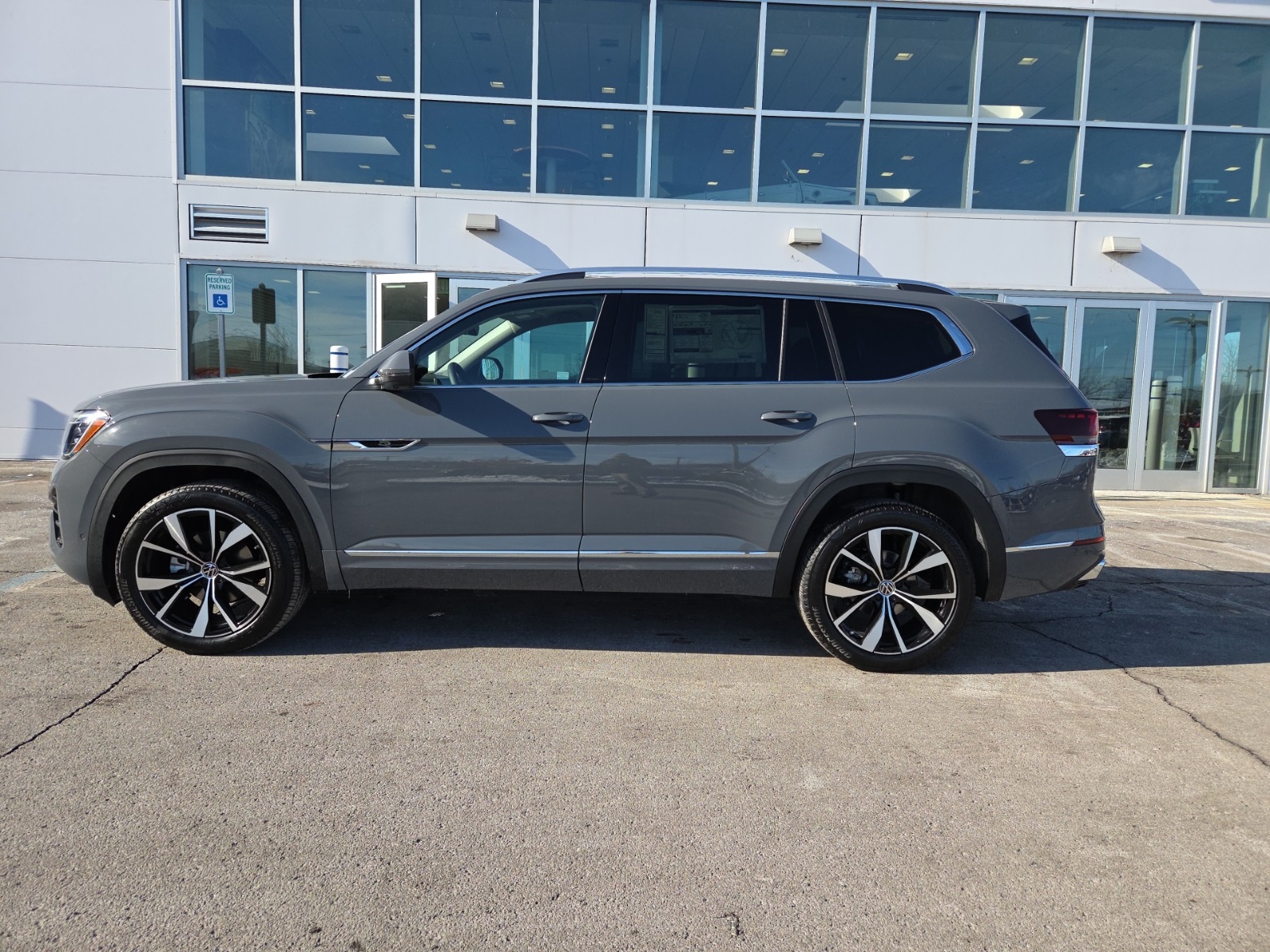 new 2026 Volkswagen Atlas car, priced at $55,453