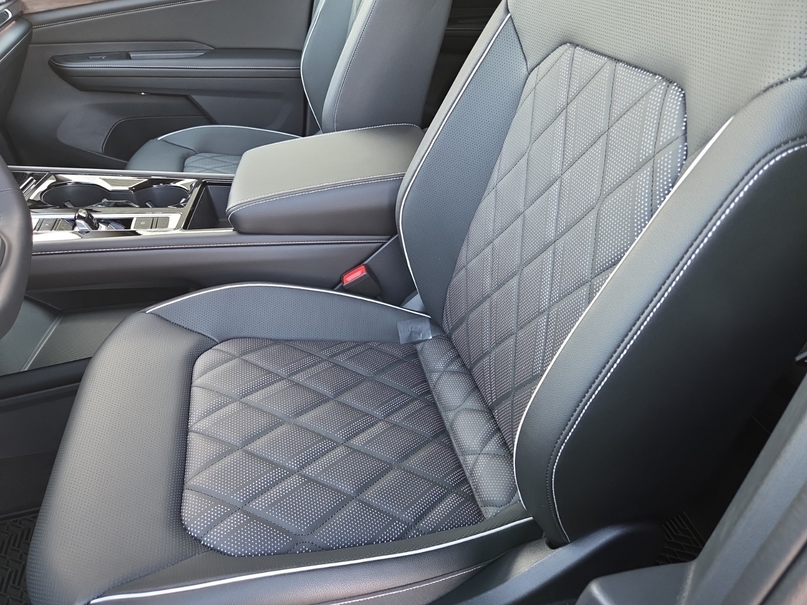 new 2026 Volkswagen Atlas car, priced at $55,453