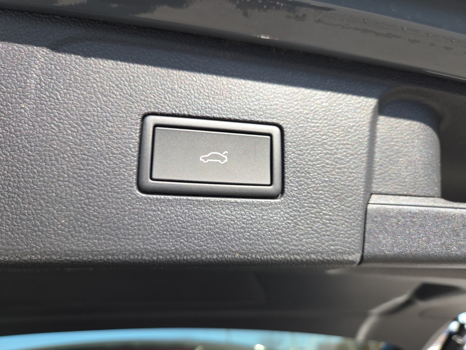 new 2026 Volkswagen Atlas car, priced at $55,453