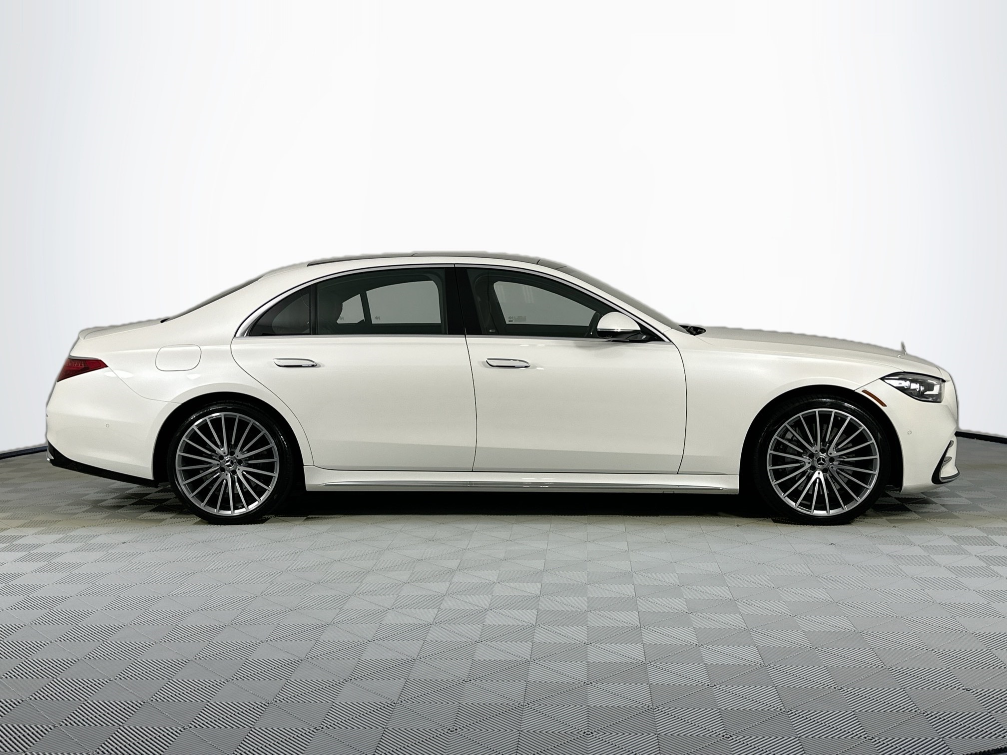 used 2022 Mercedes-Benz S-Class car, priced at $82,999