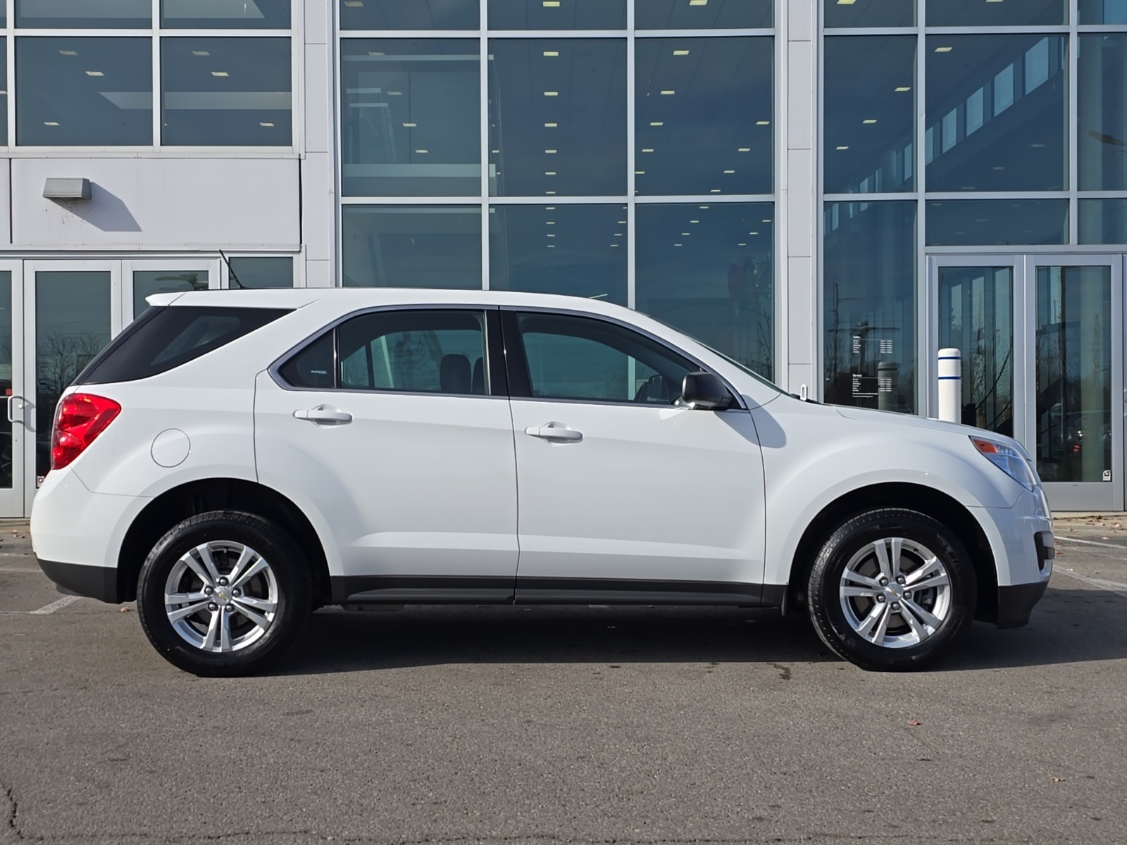 used 2014 Chevrolet Equinox car, priced at $9,500