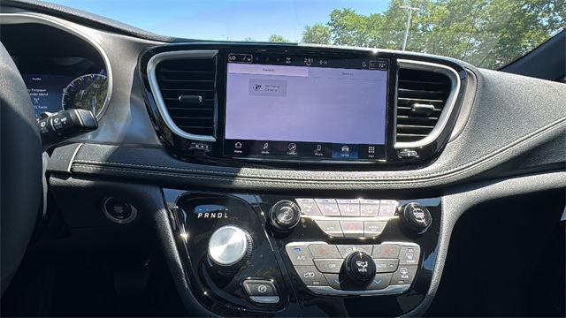 new 2025 Chrysler Pacifica car, priced at $45,969