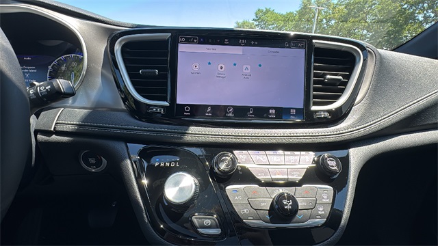 new 2025 Chrysler Pacifica car, priced at $45,969