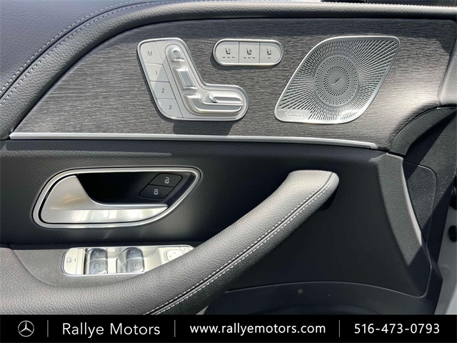 new 2025 Mercedes-Benz GLS car, priced at $103,345