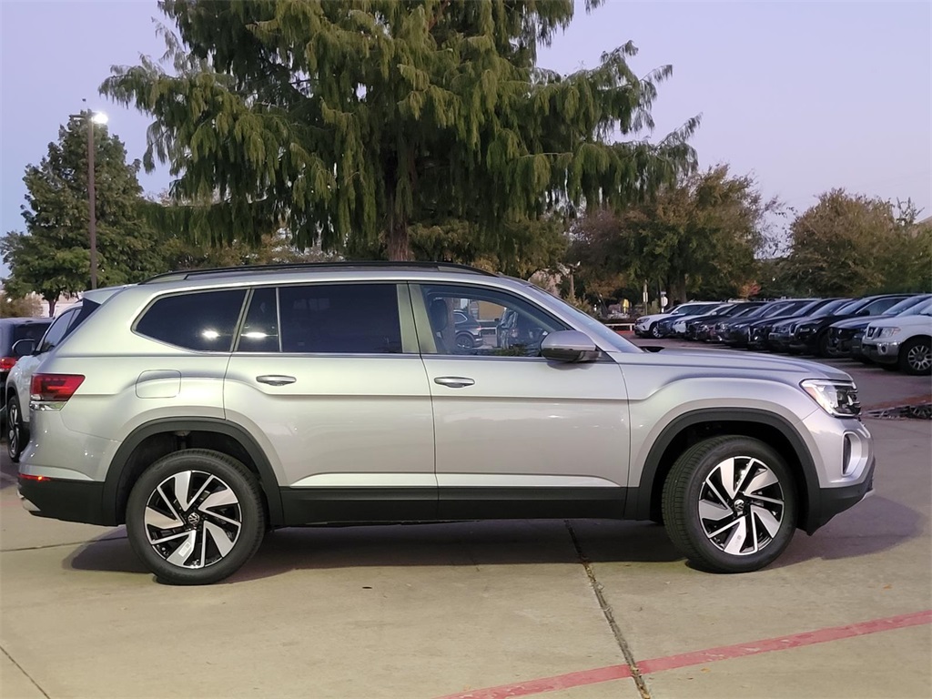 new 2026 Volkswagen Atlas car, priced at $43,771