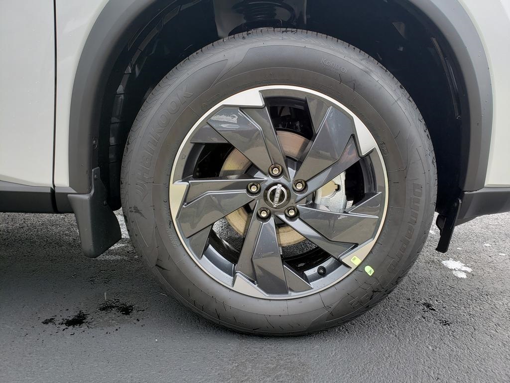 new 2026 Nissan Rogue car, priced at $31,111