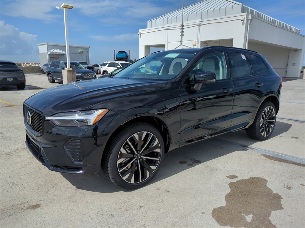 new 2026 Volvo XC60 Plug-In Hybrid car, priced at $71,515
