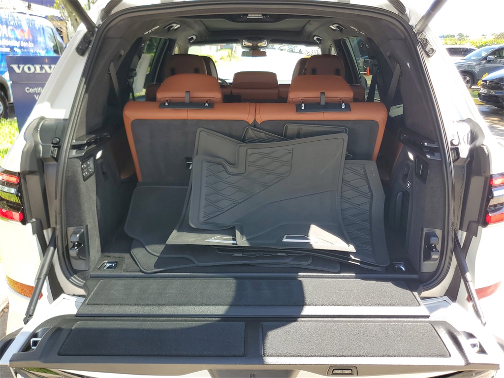 used 2025 BMW X7 car, priced at $92,895