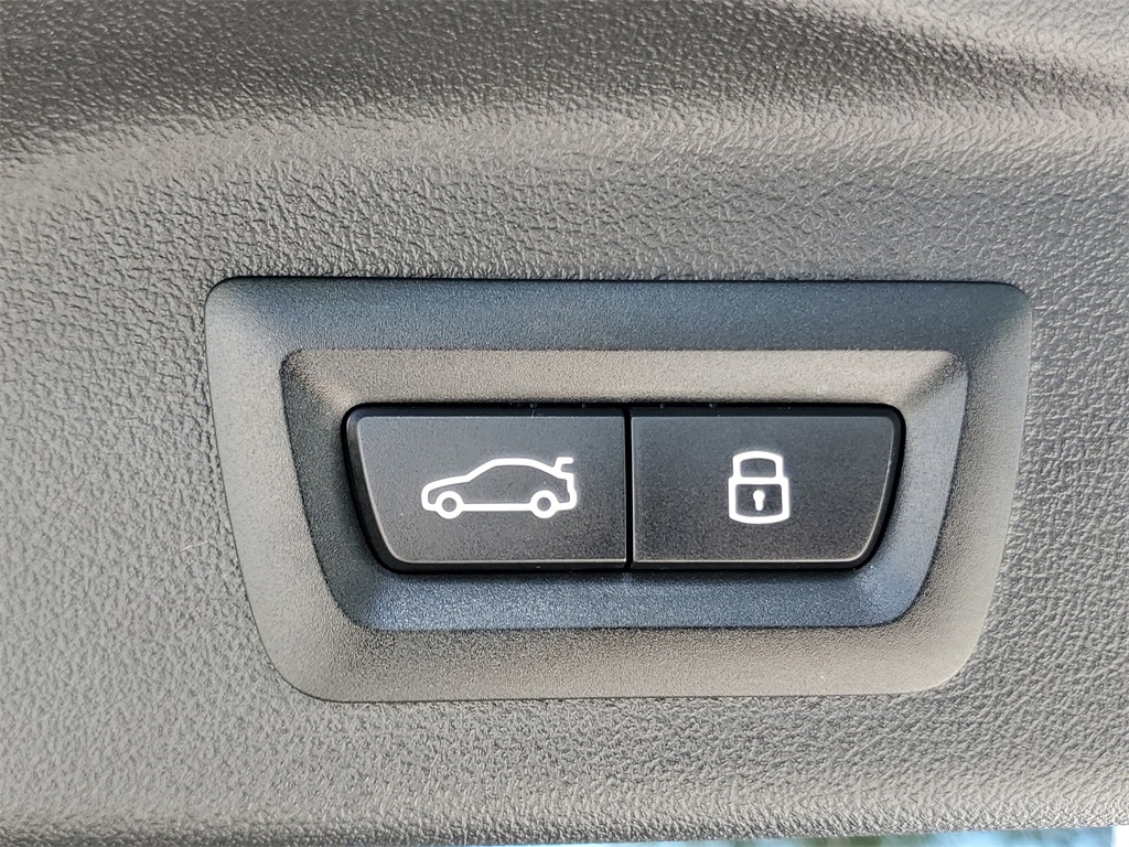 used 2025 BMW X7 car, priced at $92,895