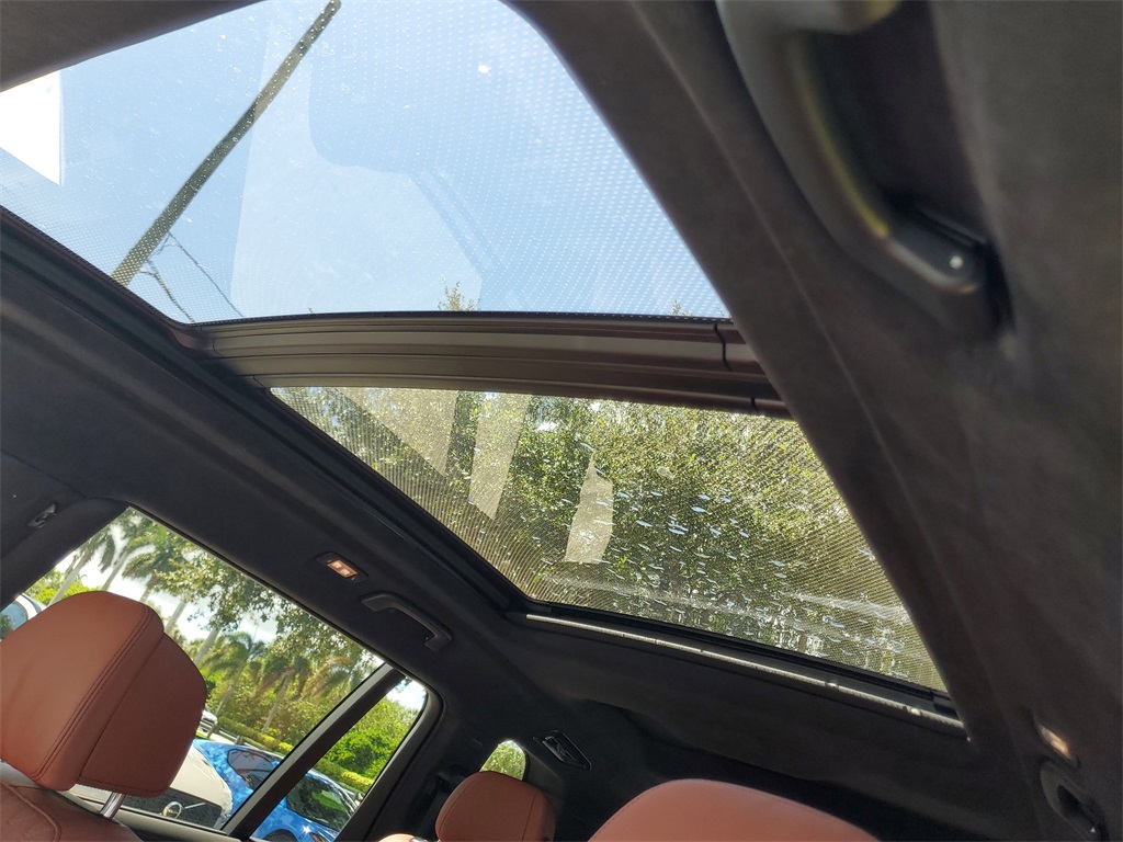 used 2025 BMW X7 car, priced at $92,895