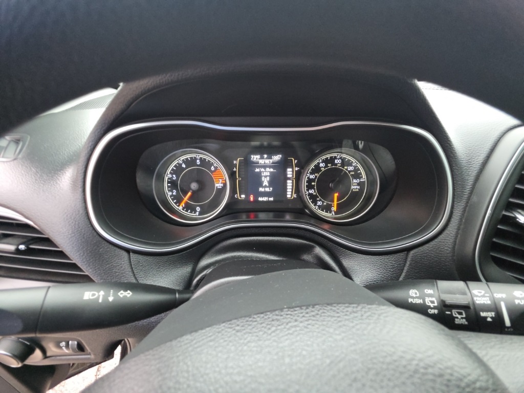 used 2020 Jeep Cherokee car, priced at $14,895