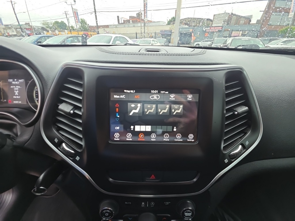 used 2020 Jeep Cherokee car, priced at $14,895