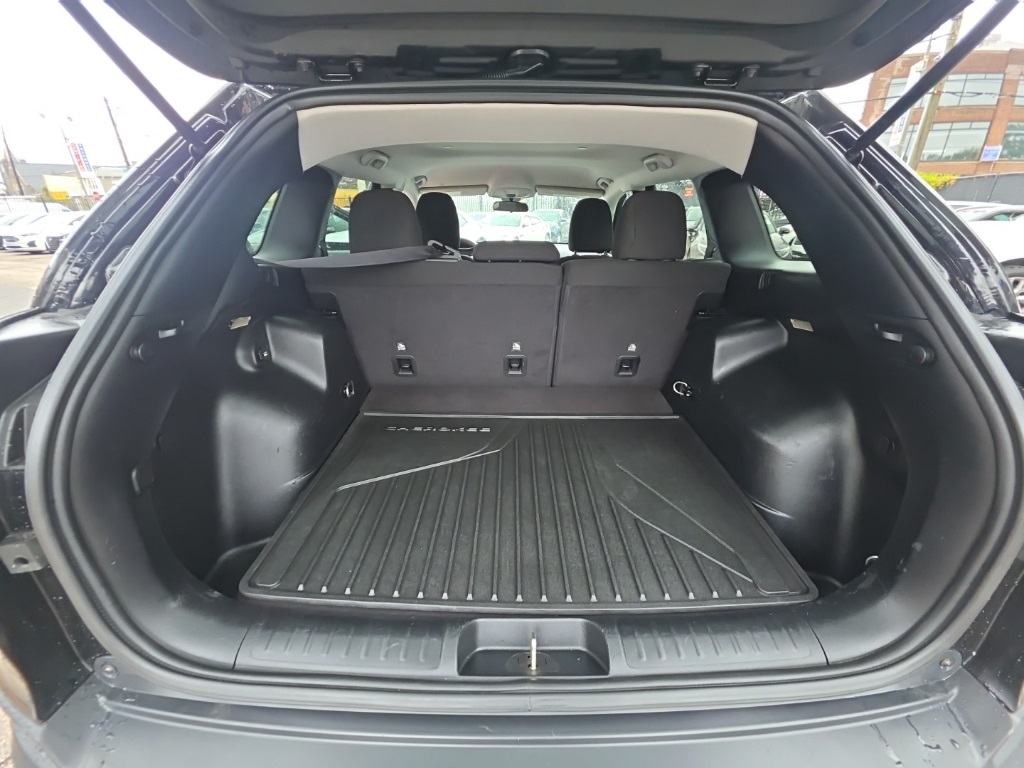 used 2020 Jeep Cherokee car, priced at $14,895