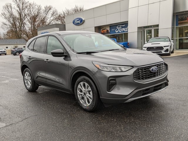 used 2025 Ford Escape car, priced at $25,500