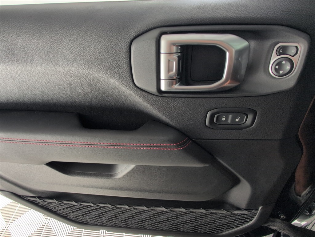 new 2025 Jeep Wrangler car, priced at $50,760