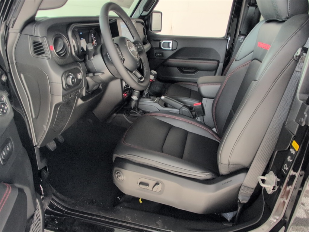 new 2025 Jeep Wrangler car, priced at $50,760