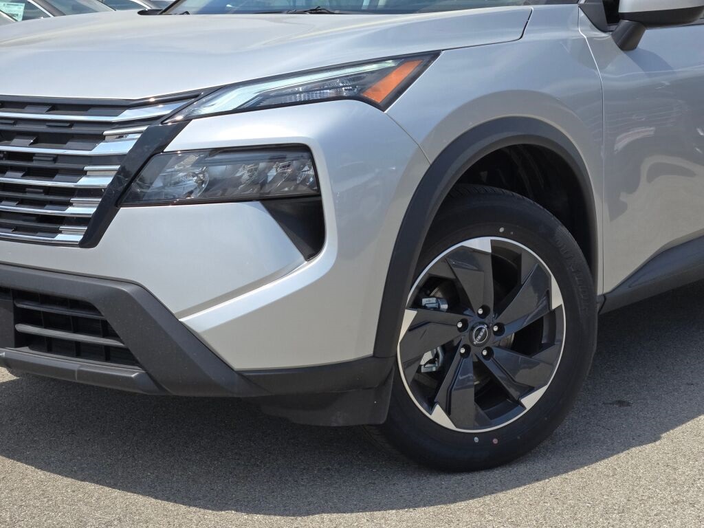 new 2025 Nissan Rogue car, priced at $33,385