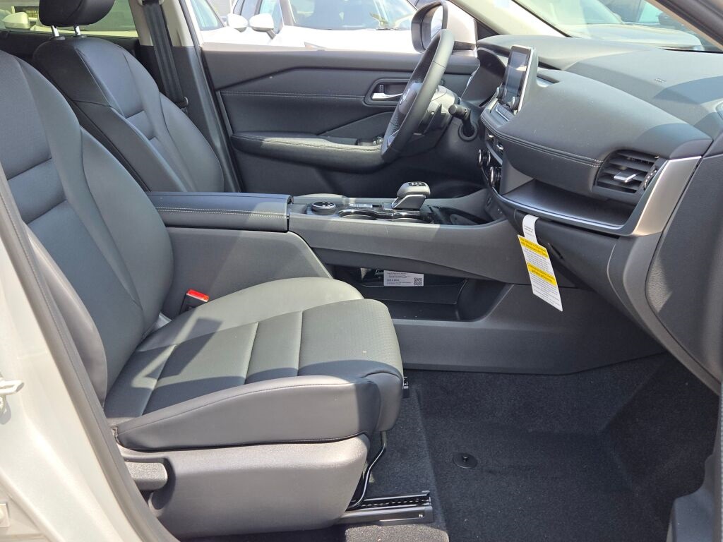 new 2025 Nissan Rogue car, priced at $33,385