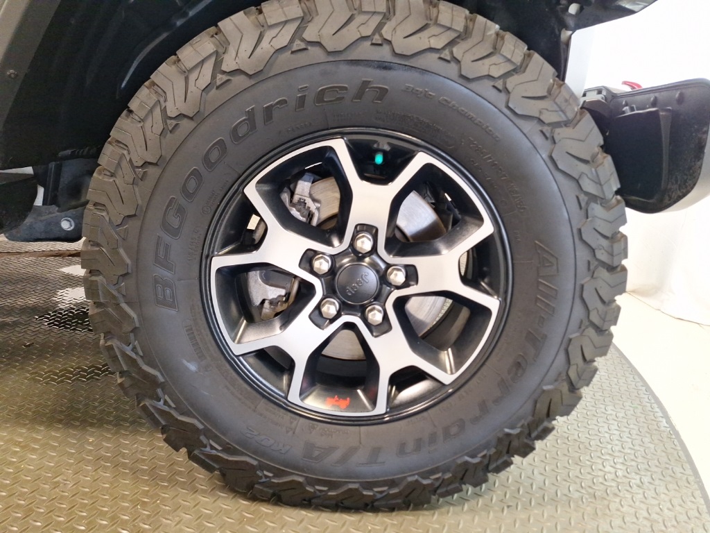 used 2019 Jeep Wrangler car, priced at $31,043