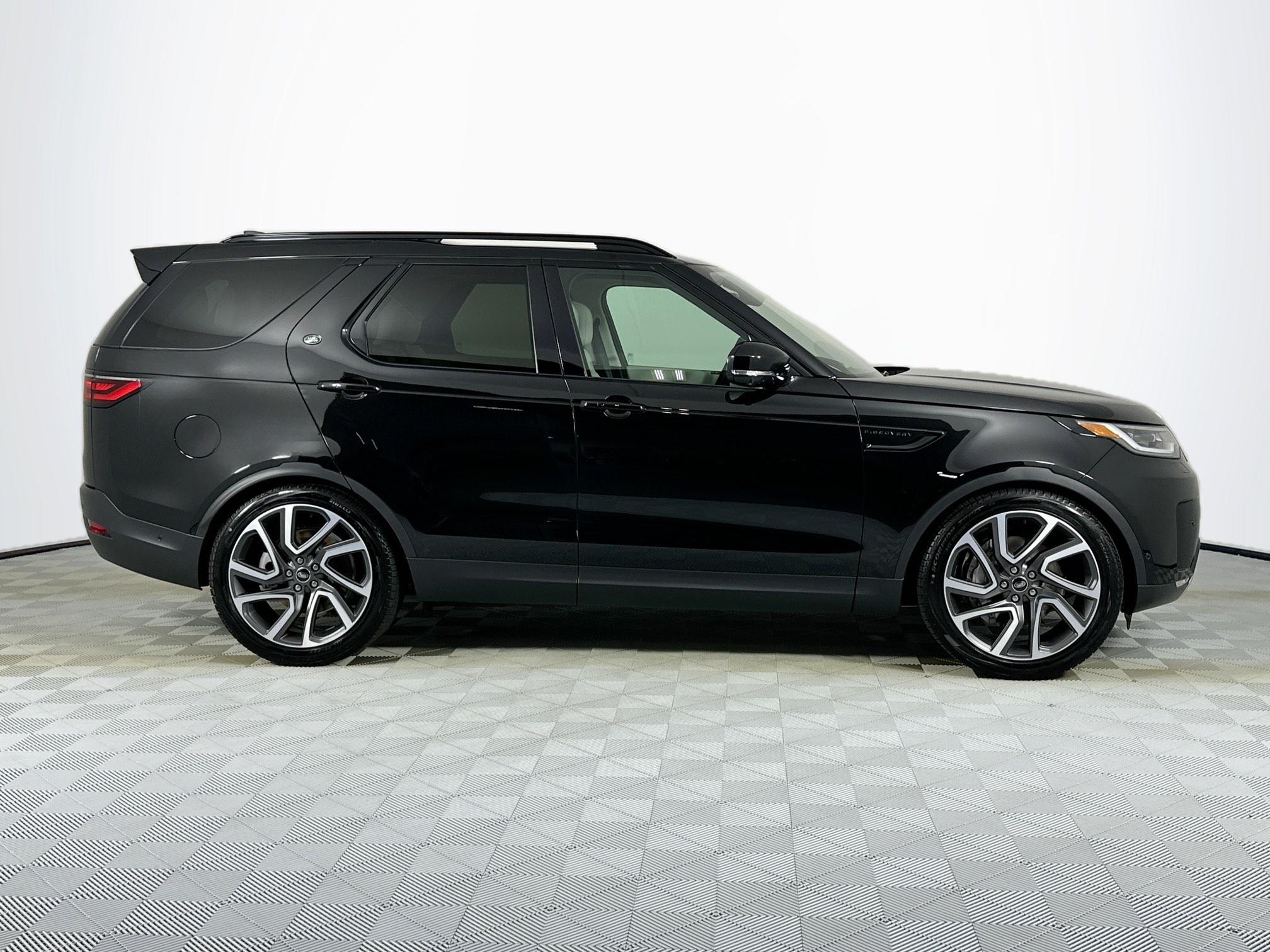 used 2025 Land Rover Discovery car, priced at $67,628
