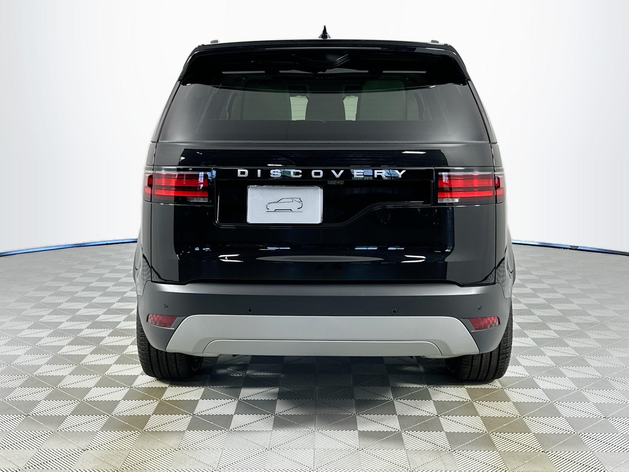 used 2025 Land Rover Discovery car, priced at $67,628