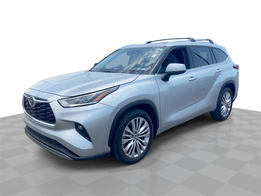 used 2023 Toyota Highlander car, priced at $40,681