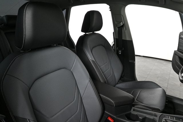 used 2025 Volkswagen Jetta car, priced at $25,900