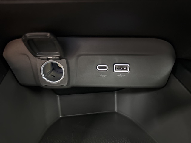 new 2025 Chevrolet Trax car, priced at $25,895
