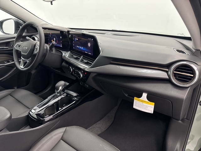 new 2025 Chevrolet Trax car, priced at $25,895