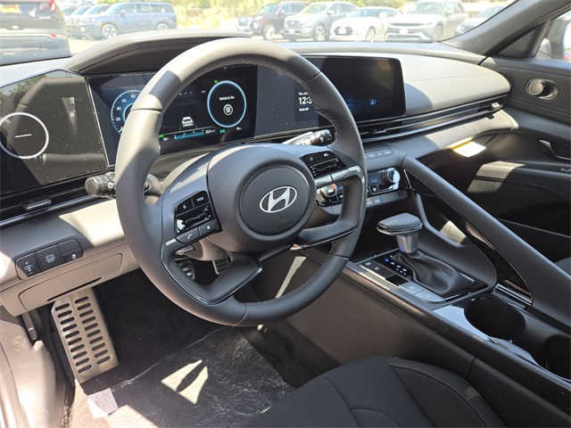 new 2025 Hyundai Elantra Hybrid car, priced at $25,460