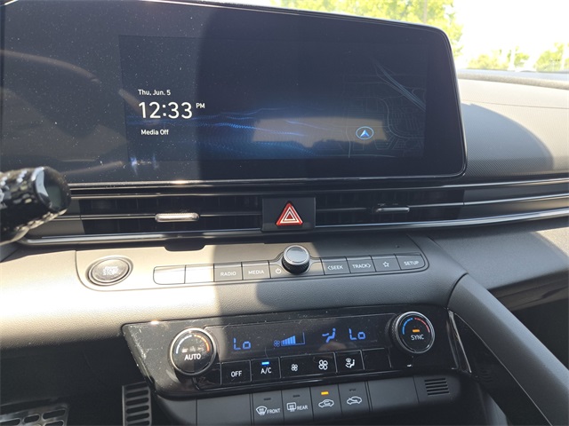 new 2025 Hyundai Elantra Hybrid car, priced at $25,460