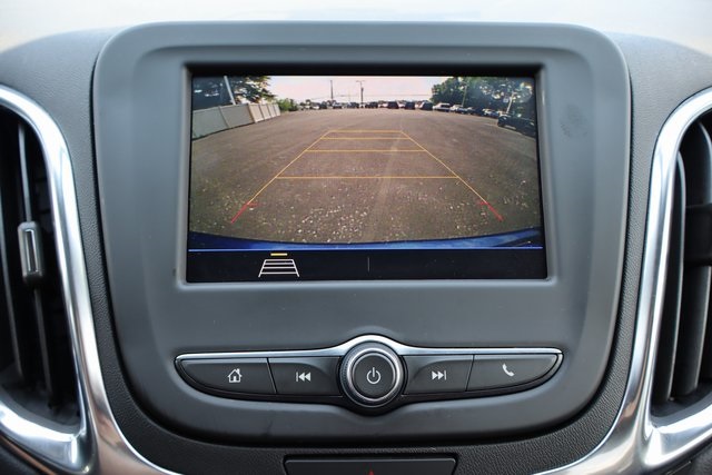 used 2021 Chevrolet Equinox car, priced at $16,500