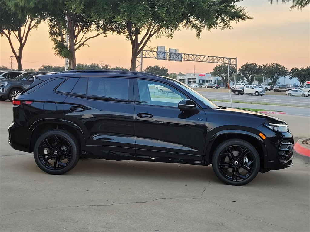 new 2025 Volkswagen Tiguan car, priced at $38,626