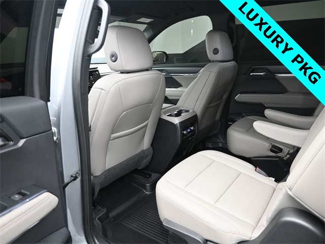 used 2024 GMC Acadia car, priced at $35,246