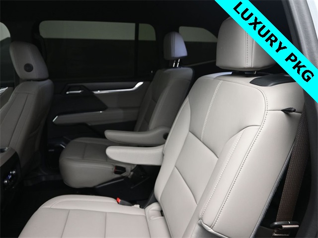 used 2024 GMC Acadia car, priced at $35,246