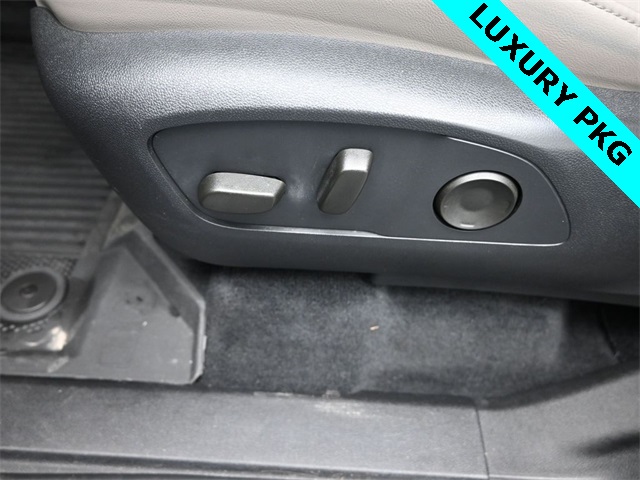 used 2024 GMC Acadia car, priced at $35,246