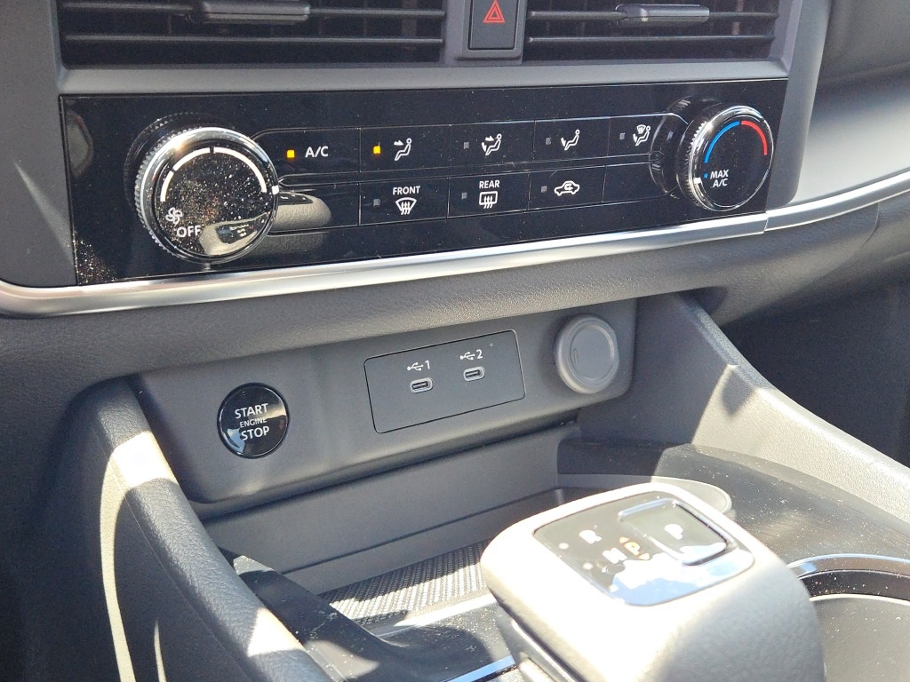 new 2025 Nissan Rogue car, priced at $32,200