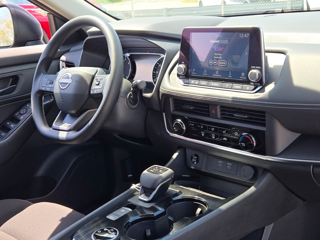 new 2025 Nissan Rogue car, priced at $32,200