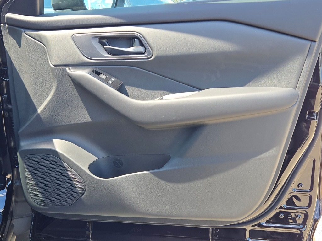 new 2025 Nissan Rogue car, priced at $32,200